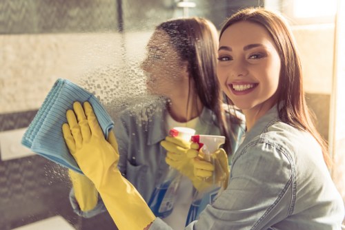 Thorough deep cleaning in Greenwich for homes and workplaces